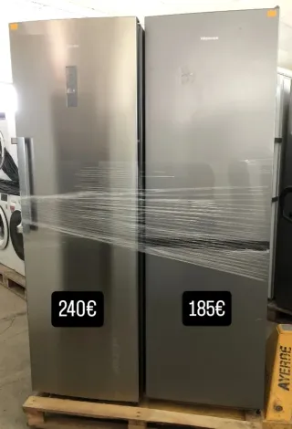 Frigorífico Hisense plateado