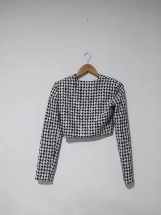 Blusa Corta Zara Cuadros Blanco y Negro