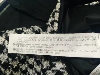 Blusa Corta Zara Cuadros Blanco y Negro