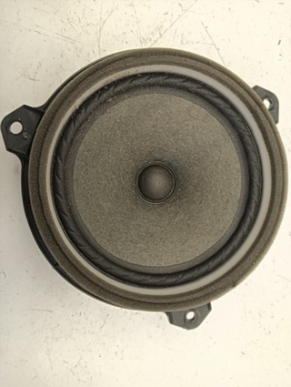 SUBWOOFER TOYOTA RAV4 (A3) 2AD 86160