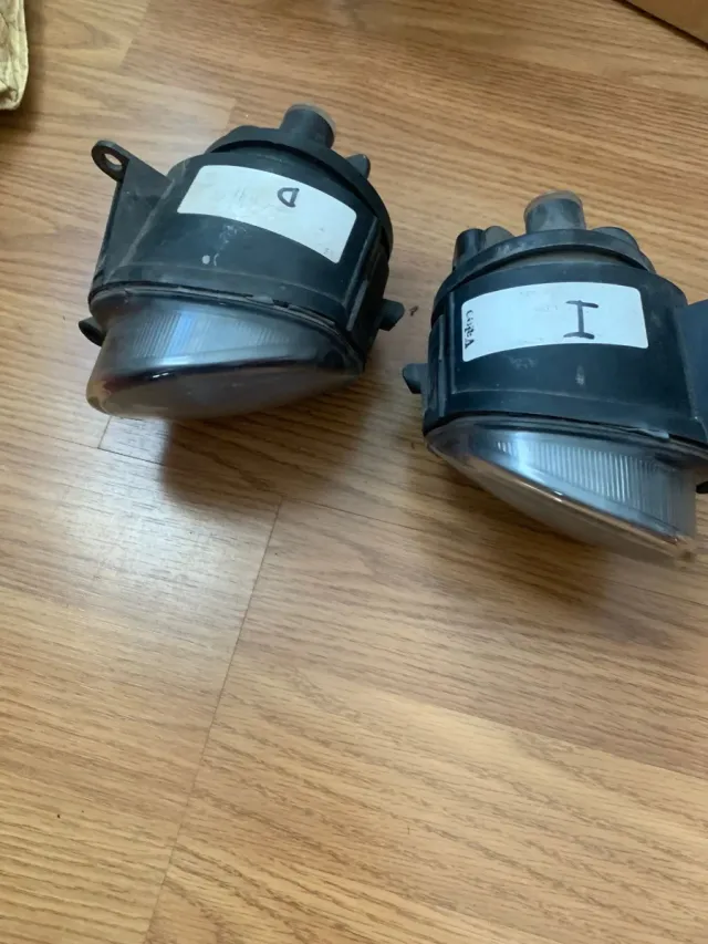 Audi a3 8l antiniebla derecho e izquierdo original