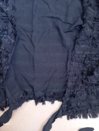 Camiseta flecos negro mujer Zara