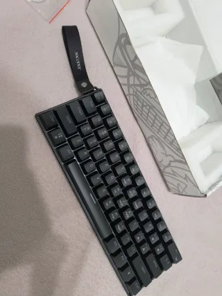 Teclado Mecánico NIZ Negro Nuevo