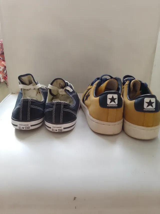 Confezione di scarpe Converse