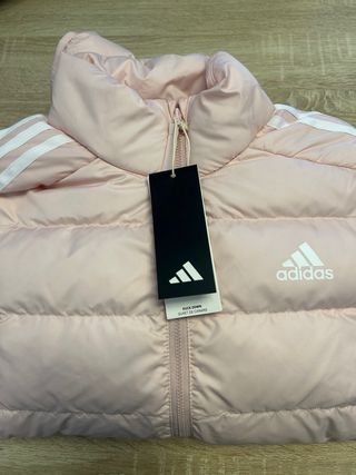 Chaqueta Adidas rosa con rayas blancas