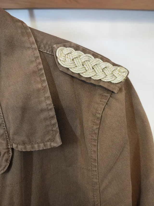 Chaqueta militar Bershka verde L