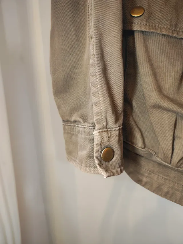 Chaqueta militar Bershka verde L