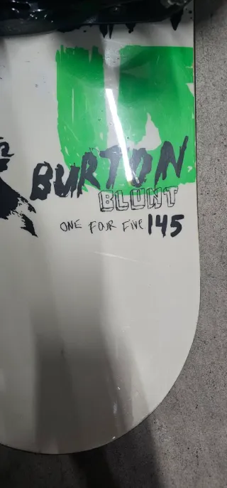 Snowboard Burton Blunt 145