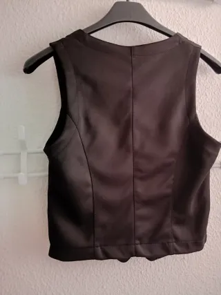 Chaleco negro elegante