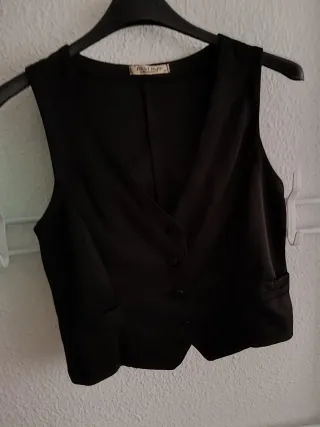 Chaleco negro elegante