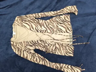 Blusa con estampado de cebra