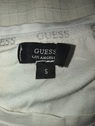 Camiseta Guess Blanca Triángulos