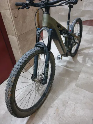 Bicicleta Ebike cube