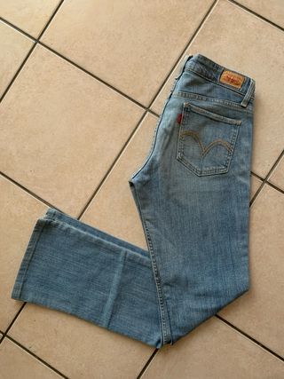 Jeans Levi's 524 Superlow Boot Cut W28