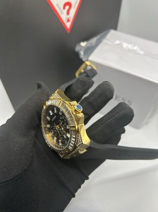 Reloj Guess Dorado y Negro con Cristales