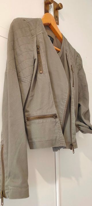 Chaqueta corta Mango gris caqui