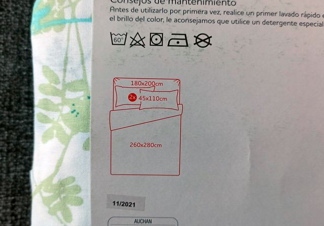 Set di lenzuola per letto matrimoniale 180 (NUOVO E DA PROVARE)