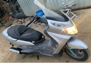 Suzuki Burgman 150cc Plata