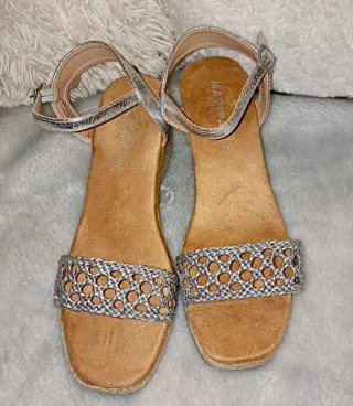 Sandalias  plateadas talla 40