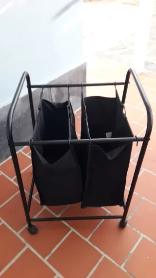 Cesto Ropa Sucia Doble Metal y Tela Negro