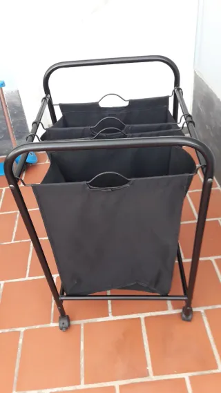 Cesto Ropa Sucia Doble Metal y Tela Negro