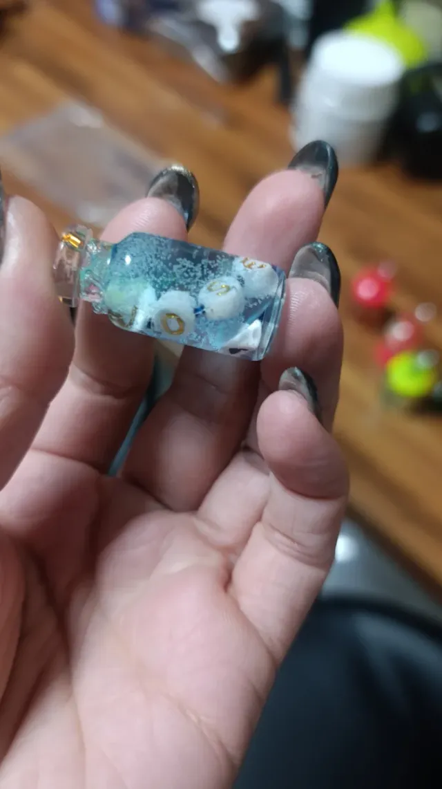 Botellas de cera de gel decorativas