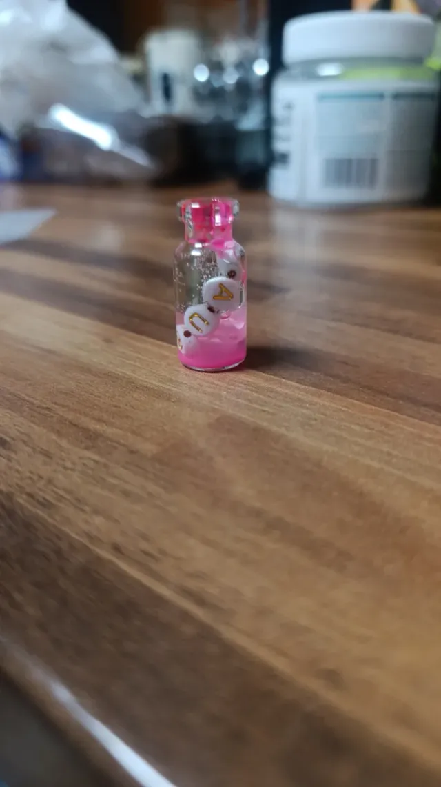 Botellas de cera de gel decorativas