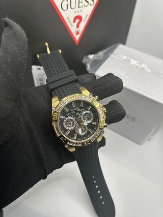 Reloj Guess Dorado y Negro
