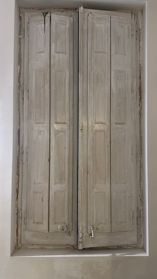 Ventana madera antigua