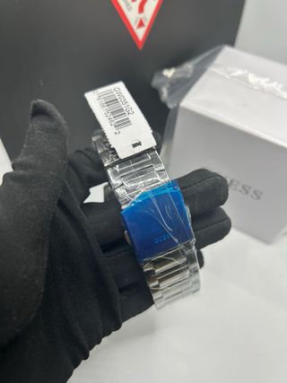 Reloj Guess Plateado y Negro