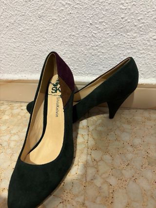 Zapatos de tacón verde y morado talla 40
