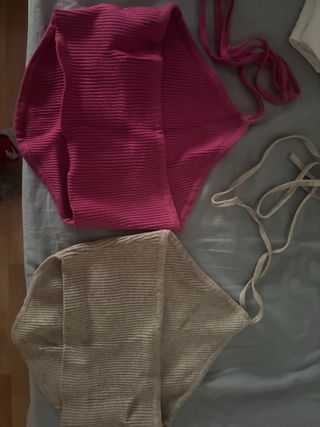 Top de bikini tejido con tiras