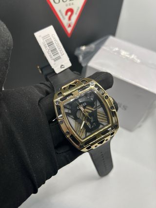 Reloj Guess GW0500G1 Negro y Dorado