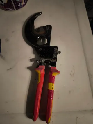 Cortacables profesional 1000V