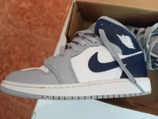 Zapatillas Nike Jordan Niño Talla 36.5