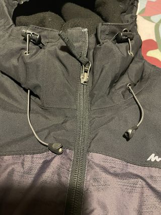 Chaqueta Quechua Negra y Gris