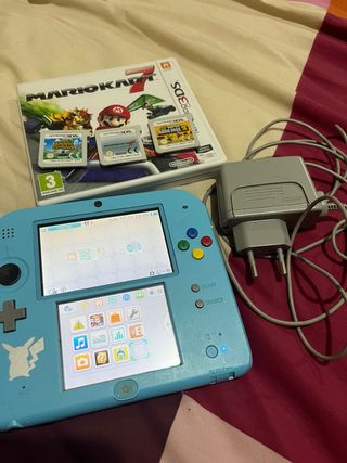 Nintendo 2DS Blu + Mario Kart 7 e giochi