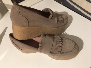 Zapato cuña Jorge Juan beige