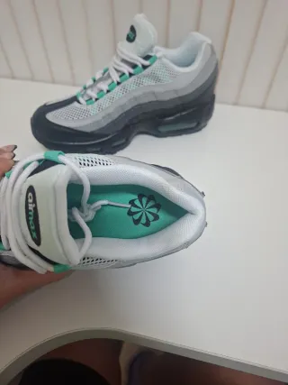 Nike Air Max 95 Gris y Verde Neón