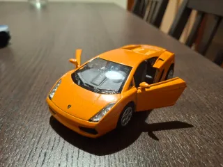 3 Lamborghini: 2 Gallardo, 1 Huracan A retrocarica