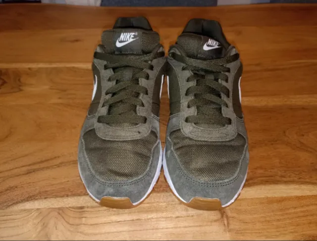 Zapatillas Nike verde oliva