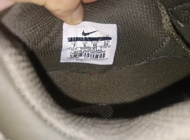 Zapatillas Nike verde oliva