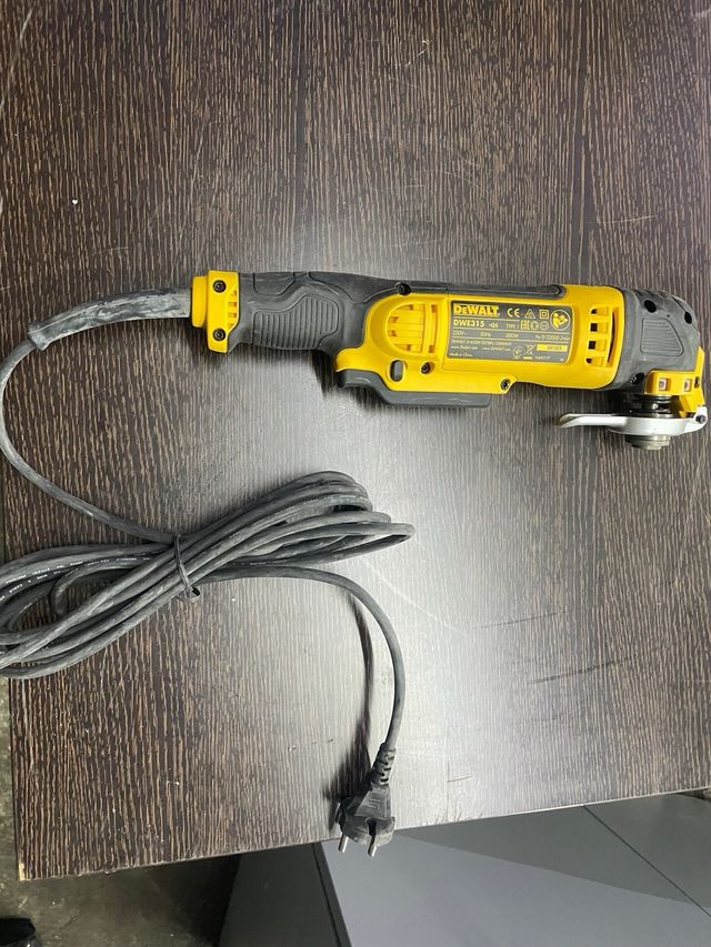 Multiferramenta Dewalt DWE315-QS