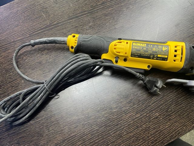 Multiferramenta Dewalt DWE315-QS