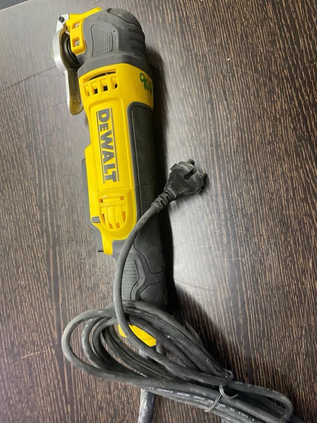 Multiferramenta Dewalt DWE315-QS