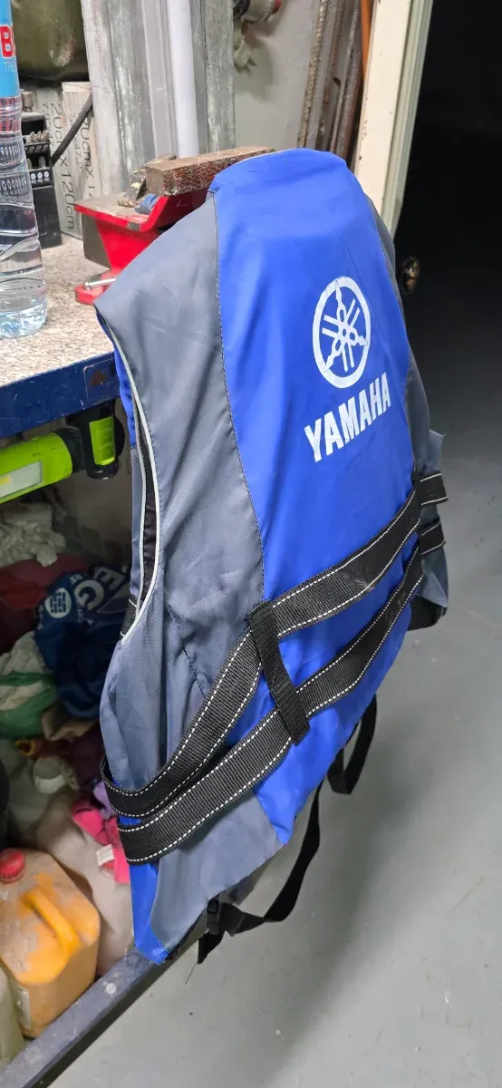 Chaleco Salvavidas Yamaha Azul y Gris