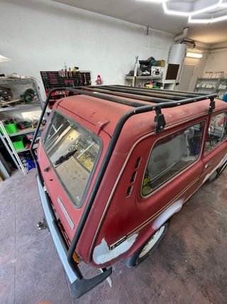 Portaequipajes y defensa Lada Niva