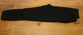 Pantalón de chándal negro con puños