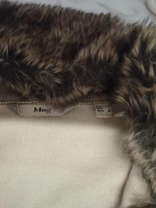 Chaqueta pana entallada con pelo