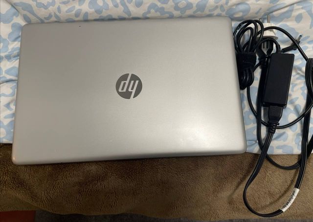 HP Portátil, i5 8250, 15,6"(+Mochila Samsonite)